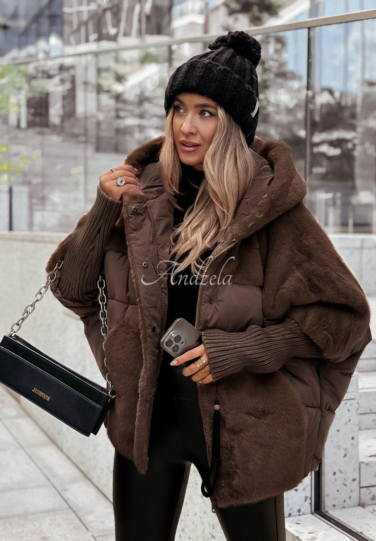 Pikowana kurtka z futerkiem Snow &amp; Pines czekoladowa