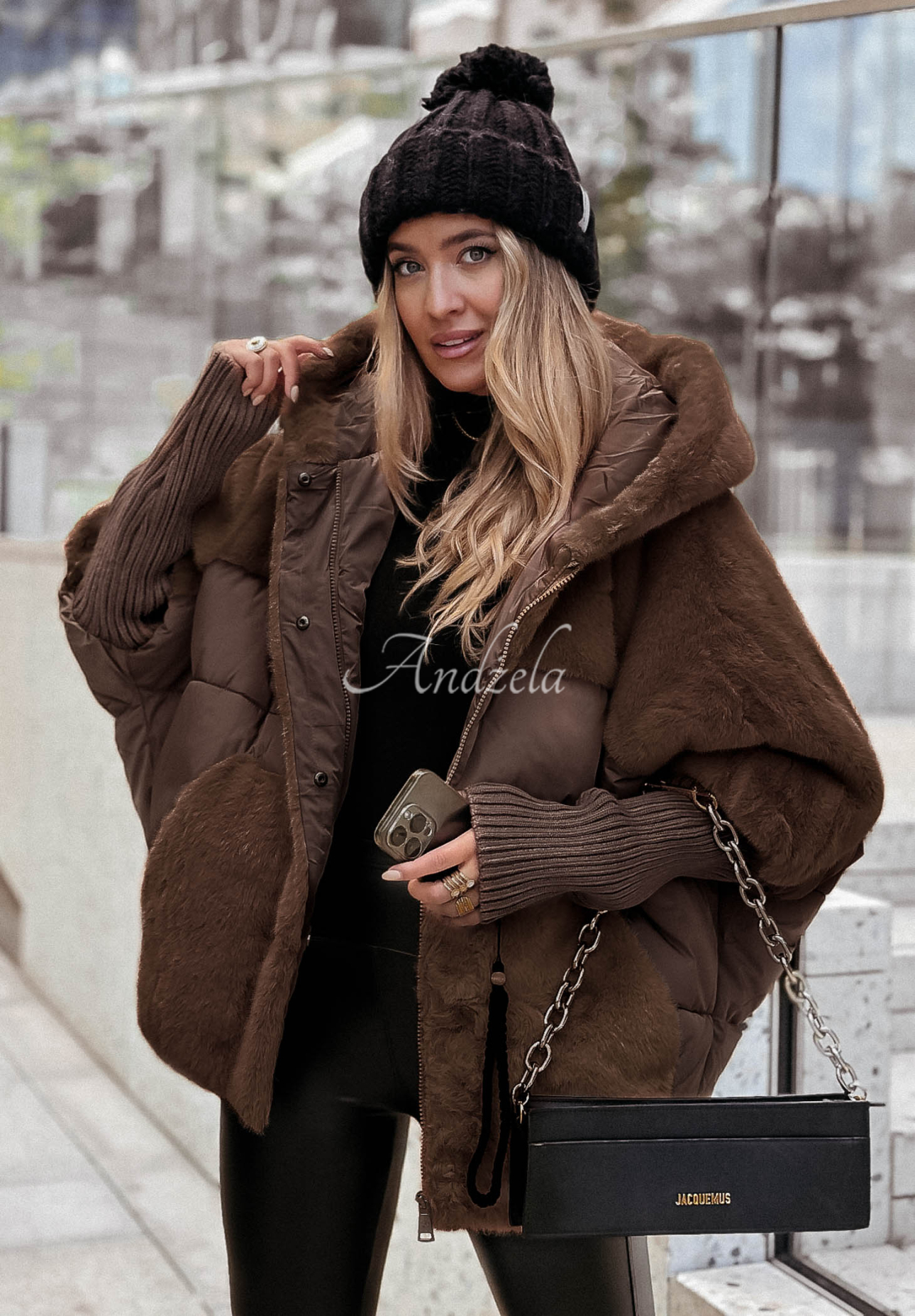 Pikowana kurtka z futerkiem Snow &amp; Pines czekoladowa