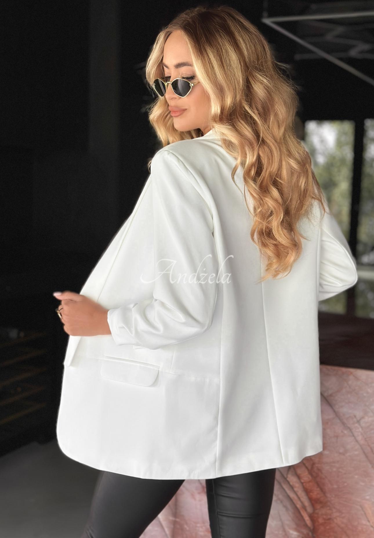 Premium classic ecru blazer