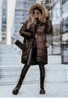 Długa pikowana kurtka z futerkiem Snow Offense czekoladowa II