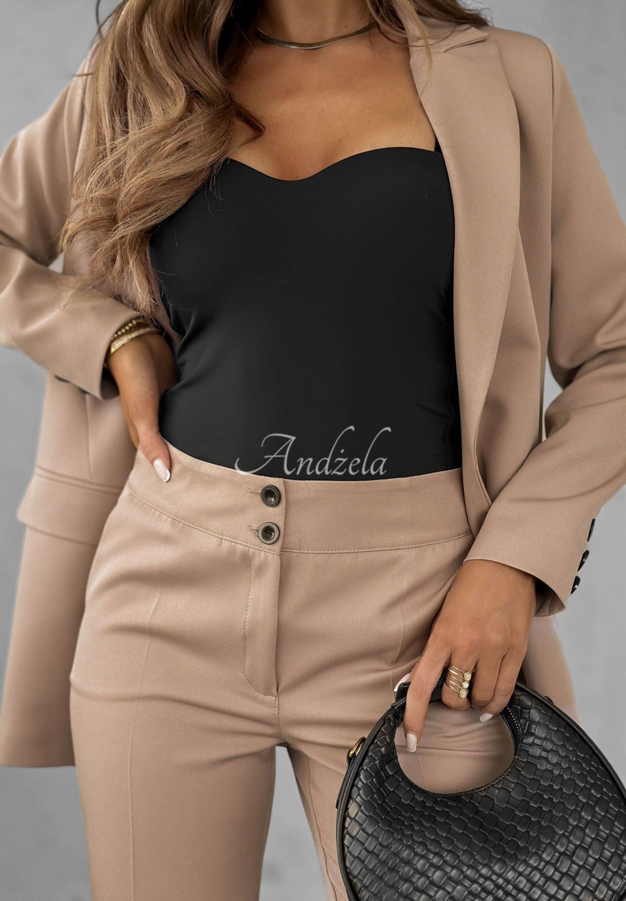 Elegant cigarette pants Runway Ready latte