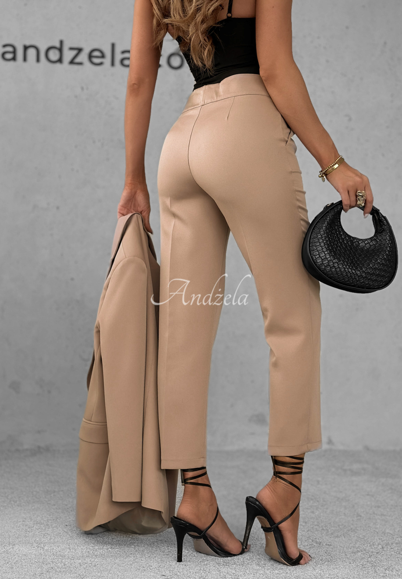 Eleganckie spodnie cygaretki Runway Ready latte