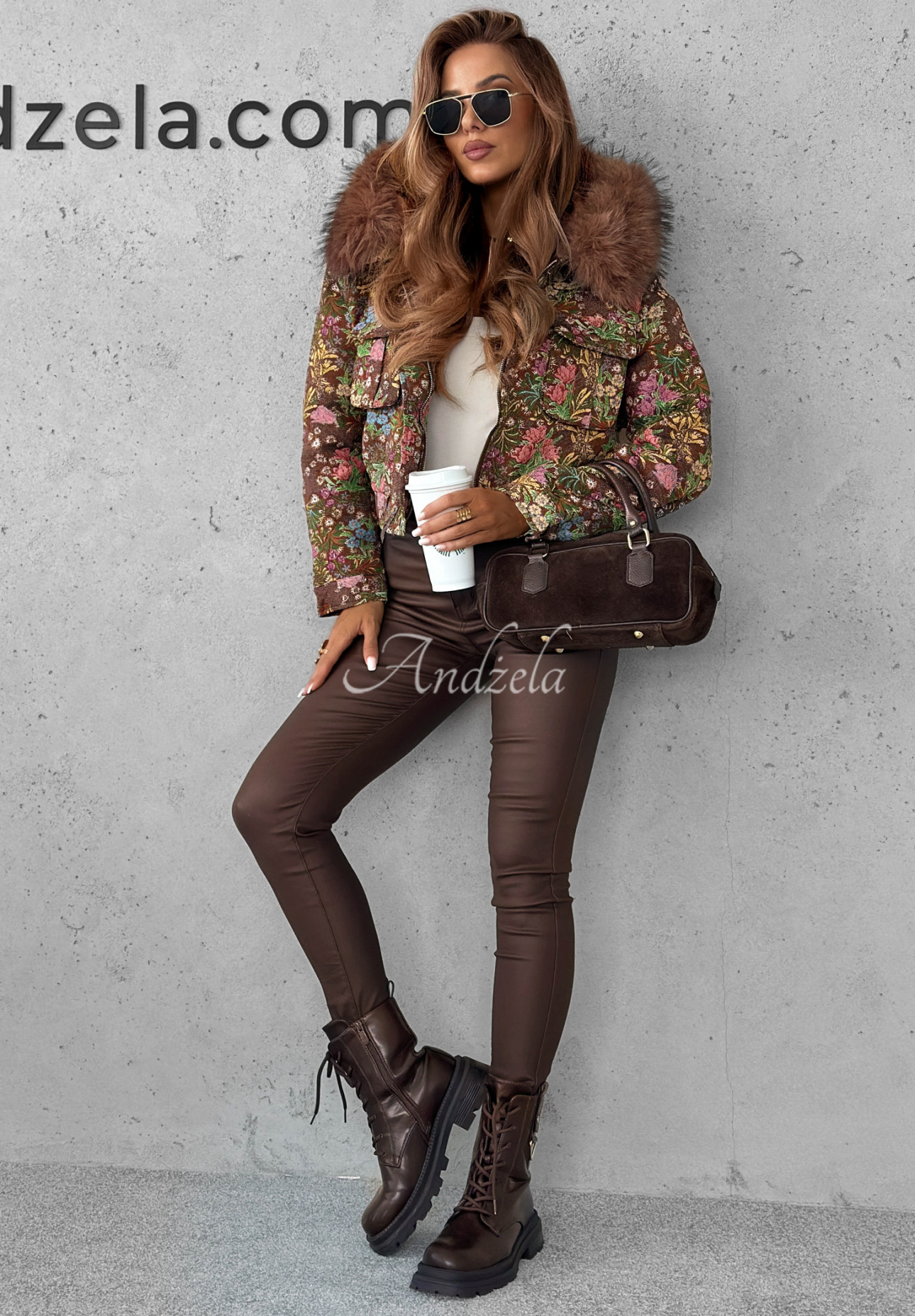 Żakardowa kurtka w kwiaty z futerkiem Frosted Flowers czekoladowa