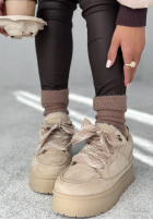 Zamszowe sneakersy Comfy In The Cold beżowe