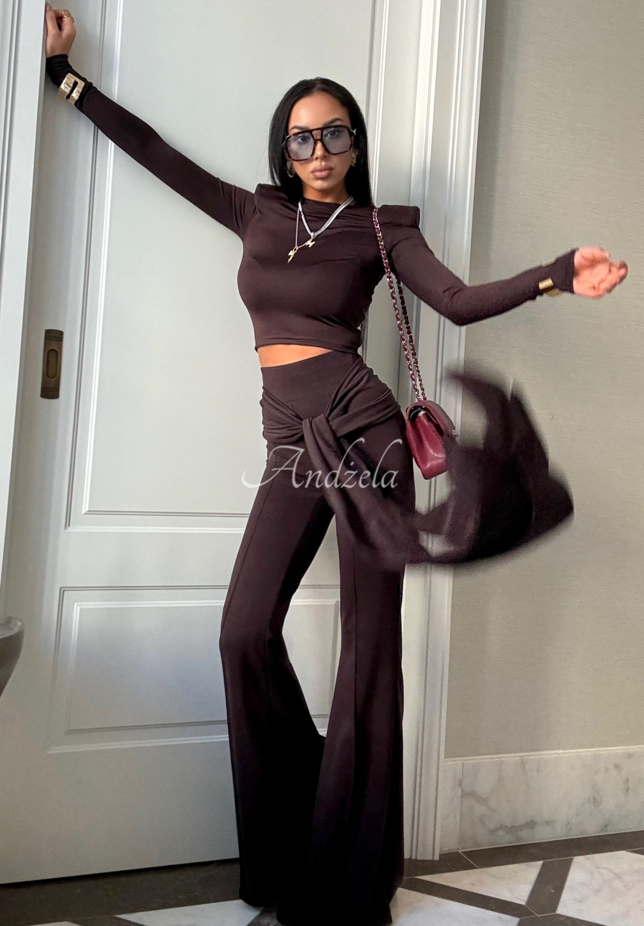 Viscose set blouse and bell bottoms La Milla Kinda Famous chocolate