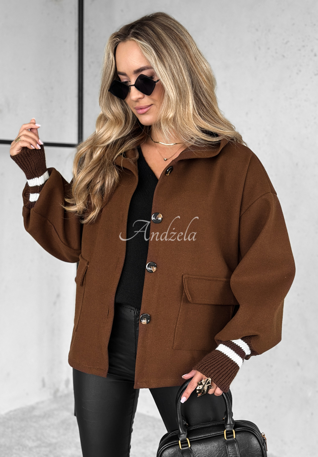 Short jacket with hood Your New Number chocolate.