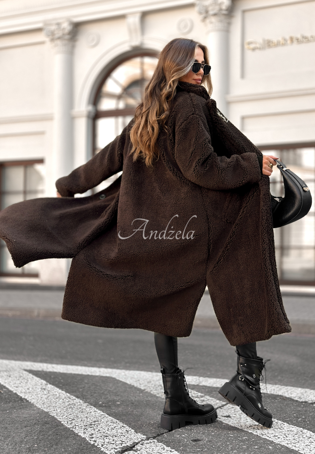 Long sheepskin coat We Had Plans chocolate.