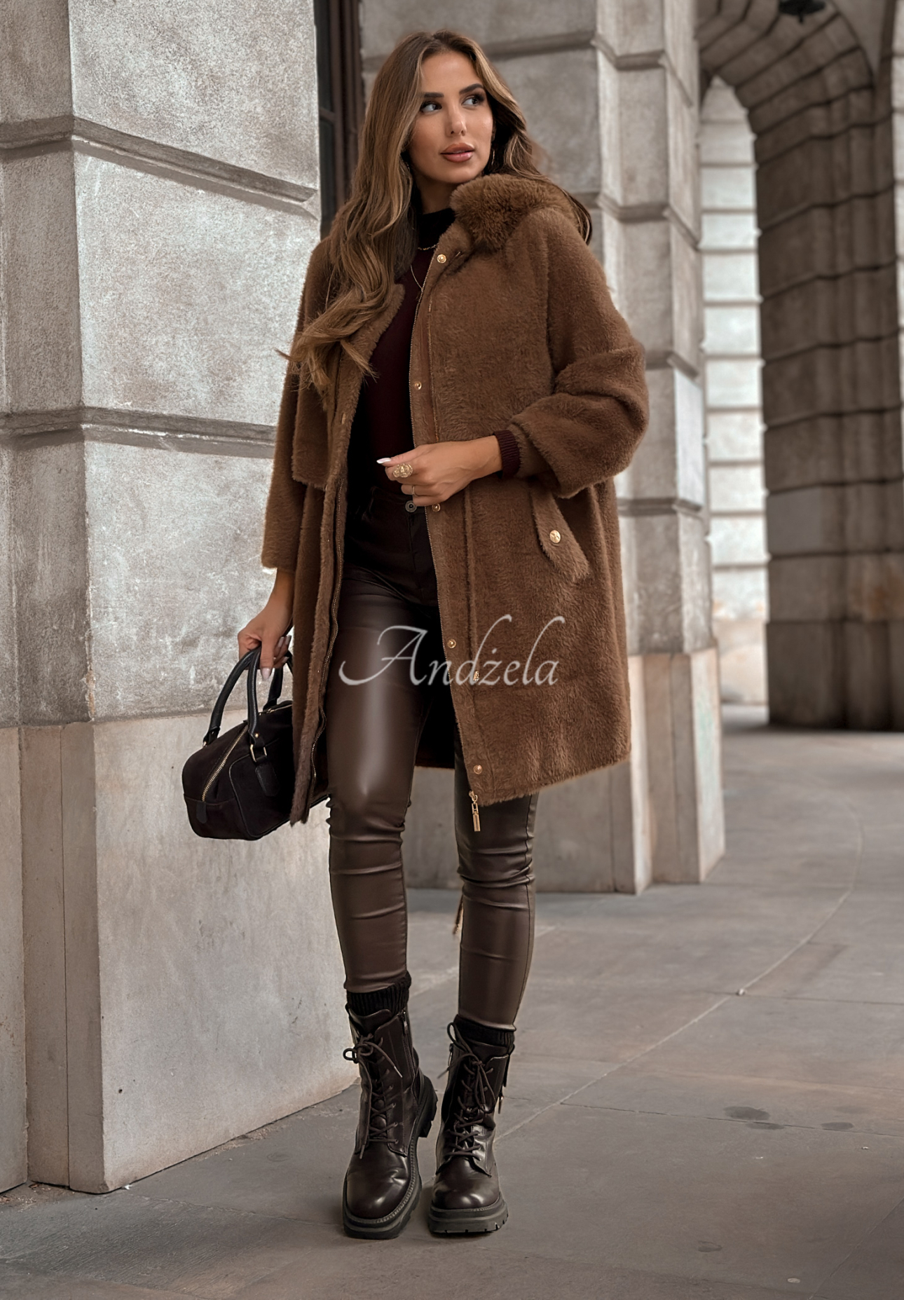 Długi wełniany płaszcz alpaka z angorą Inspire Me czekoladowy