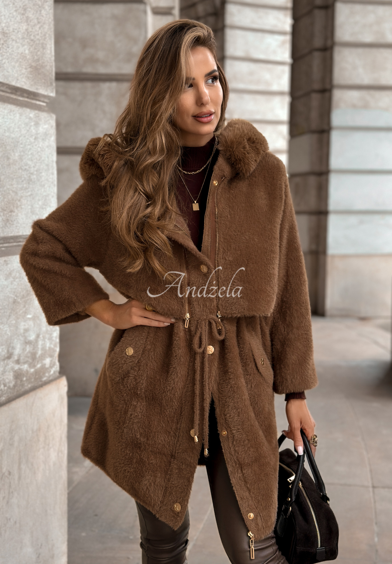 Long alpaca wool coat with angora Inspire Me chocolate