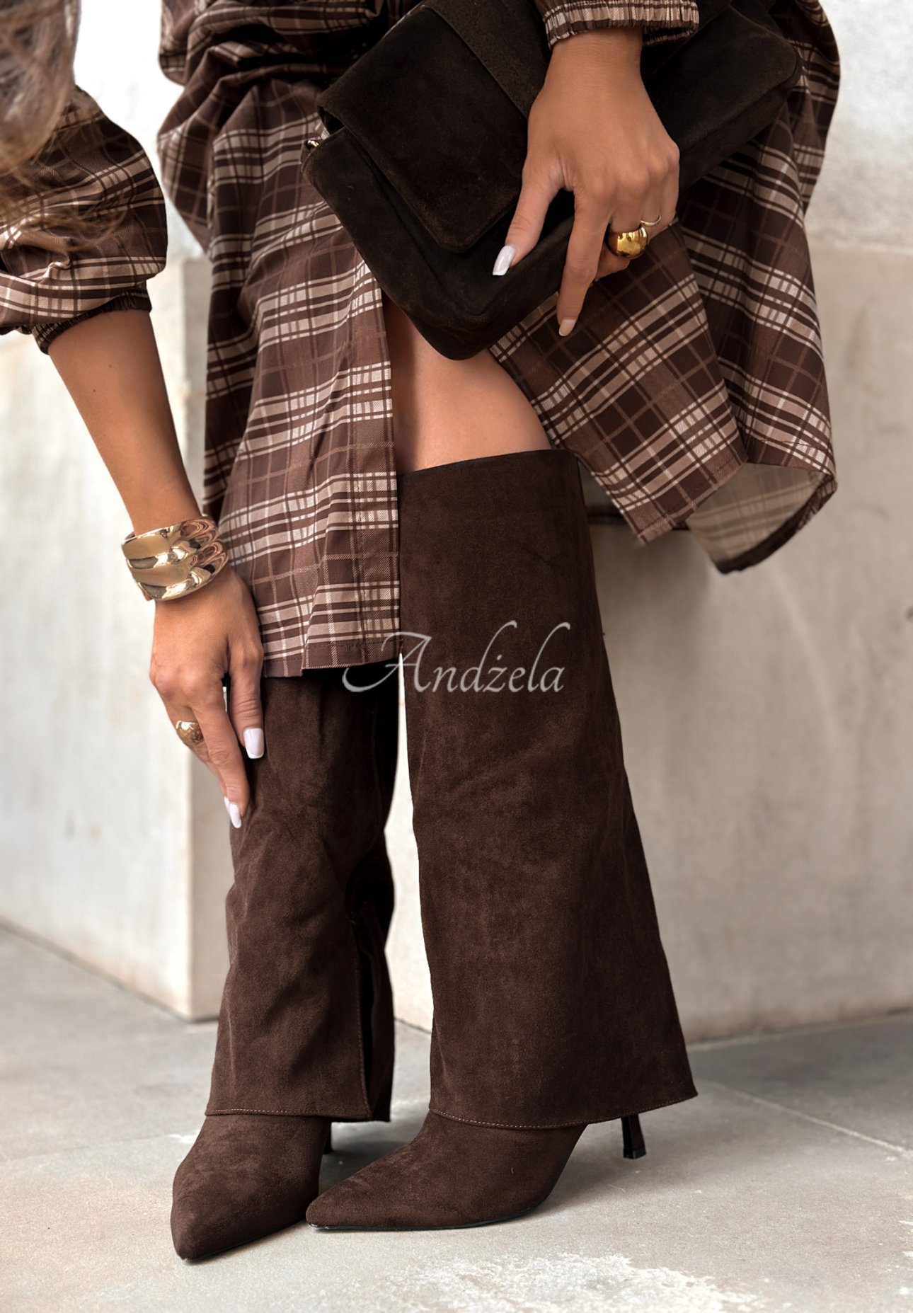 Wind In Your Hair chocolate suede boots