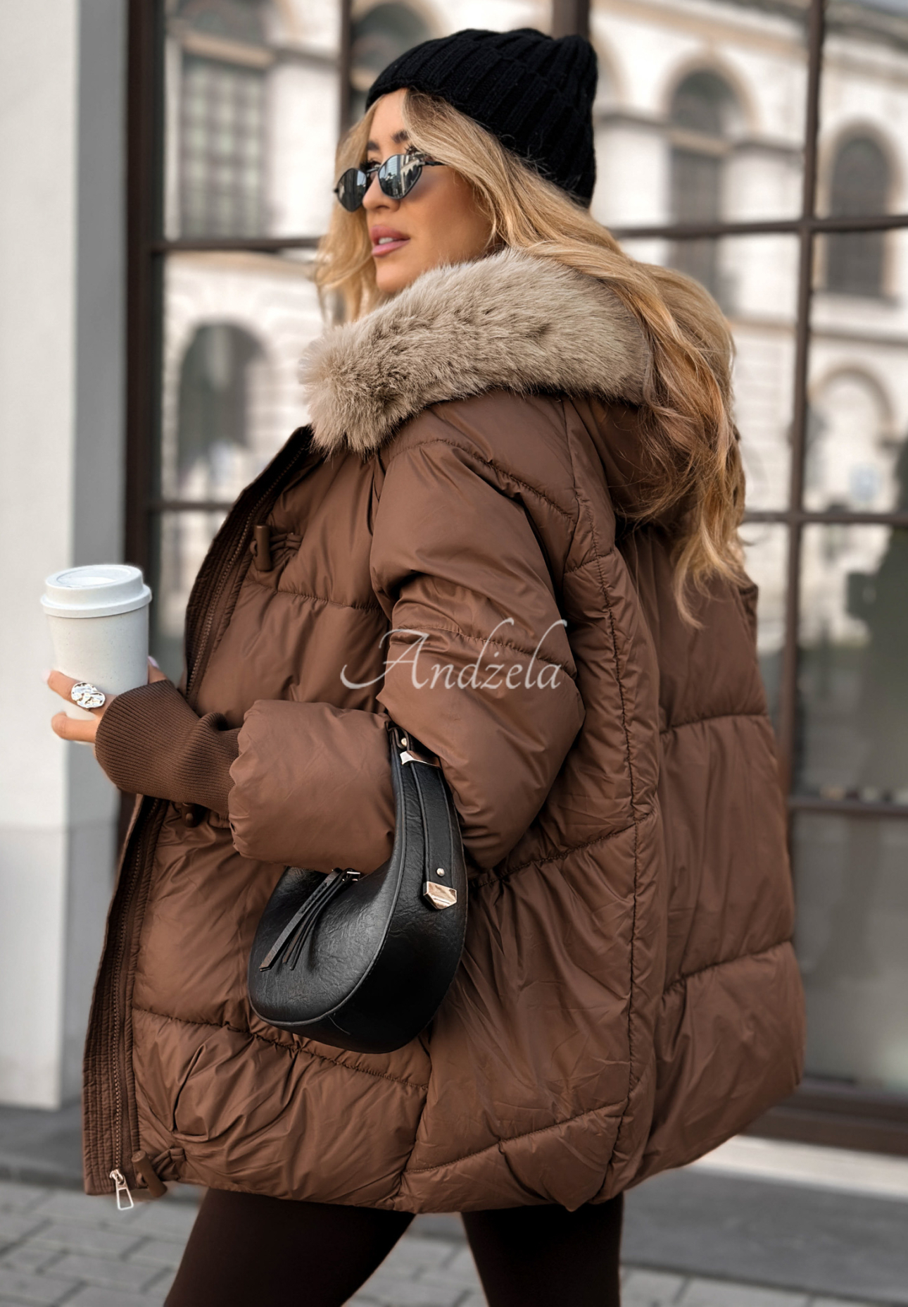 Pikowana kurtka z futerkiem Same Old Story czekoladowa