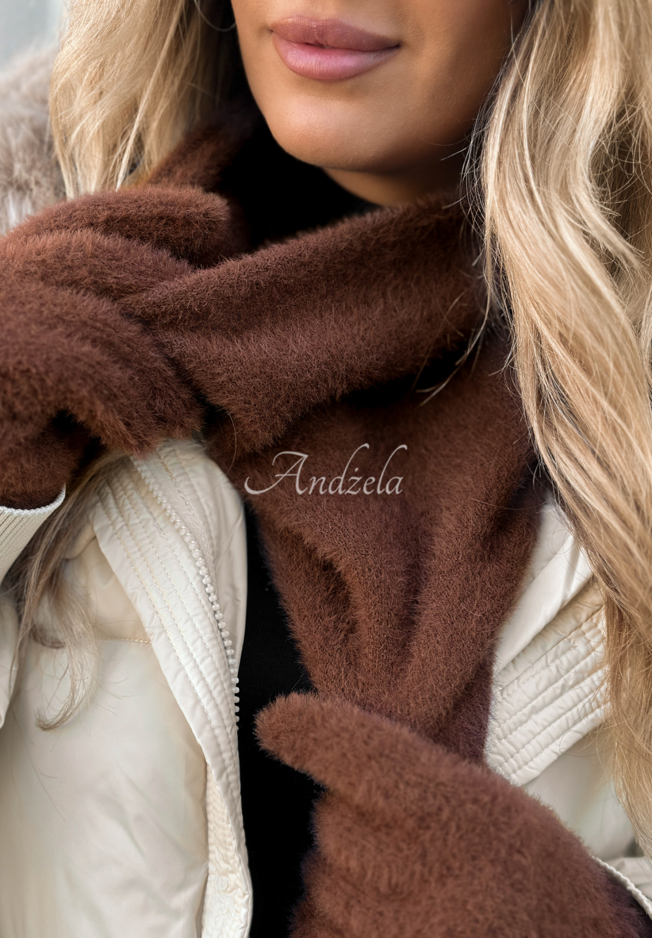 Doria chocolate alpaca chimney