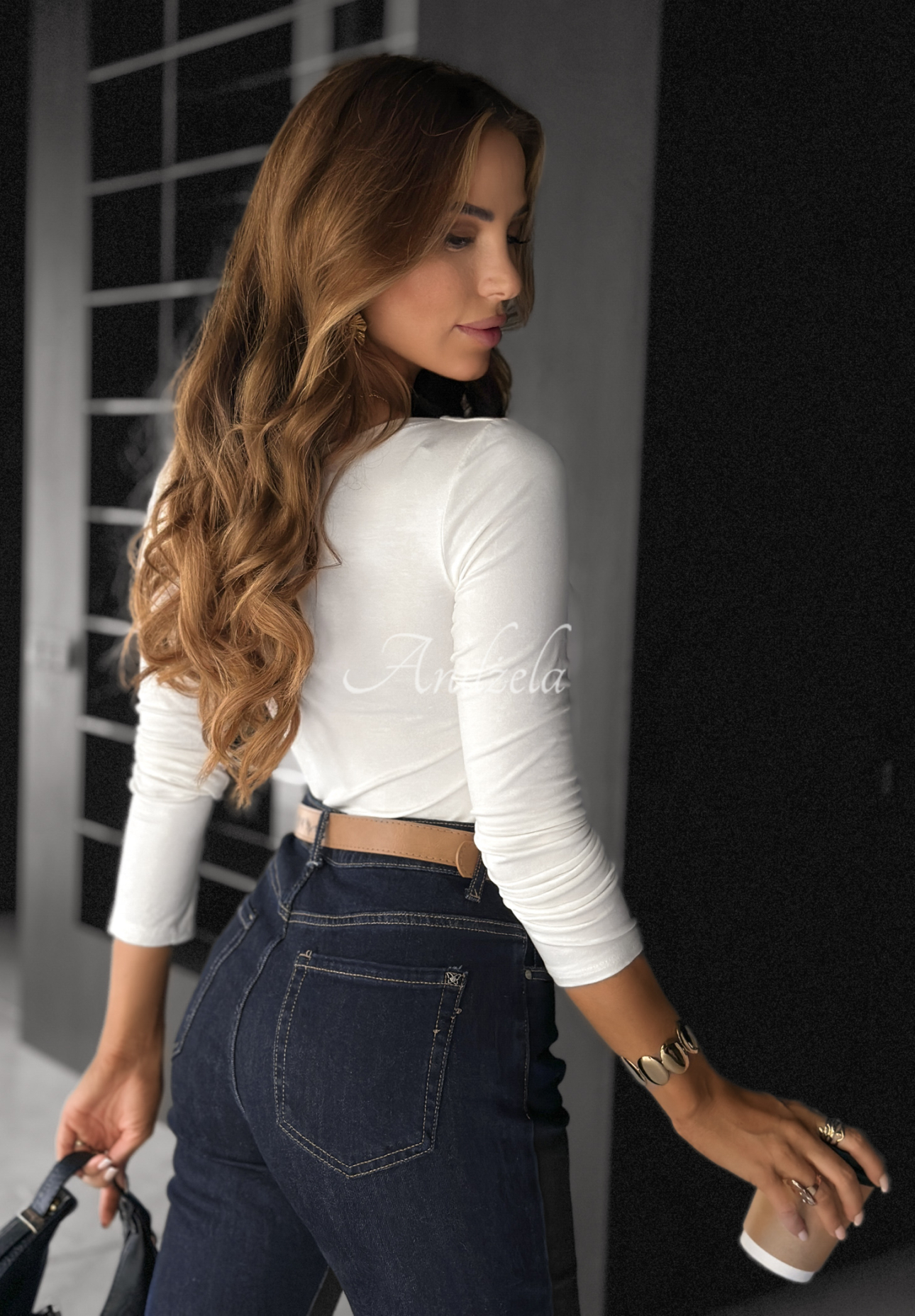 Wiskozowa bluzka longsleeve z kwadratowym dekoltem Just Checking ecru