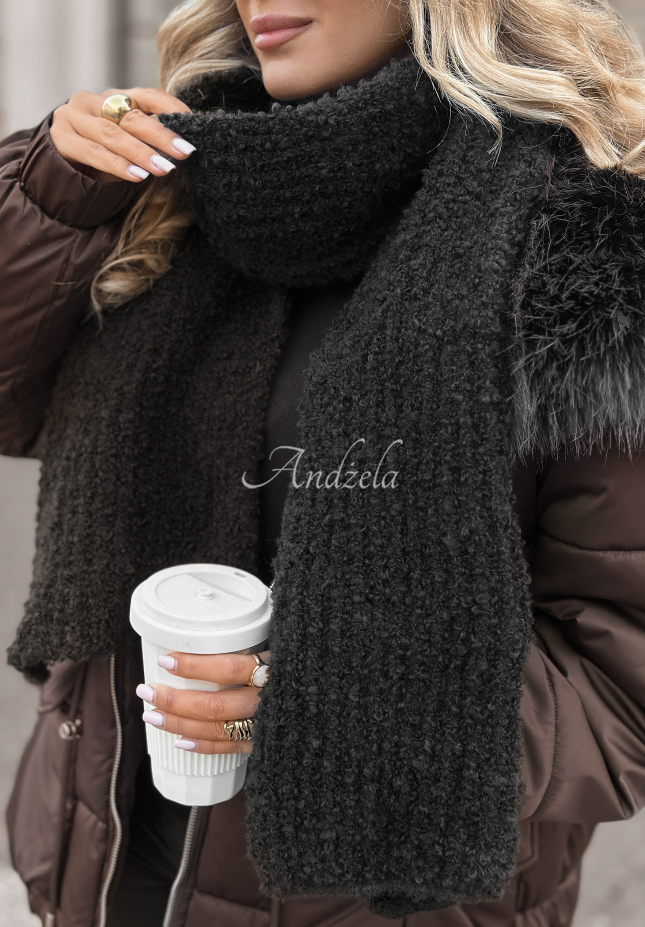 Szalik boucle Winter Everywhere czarny