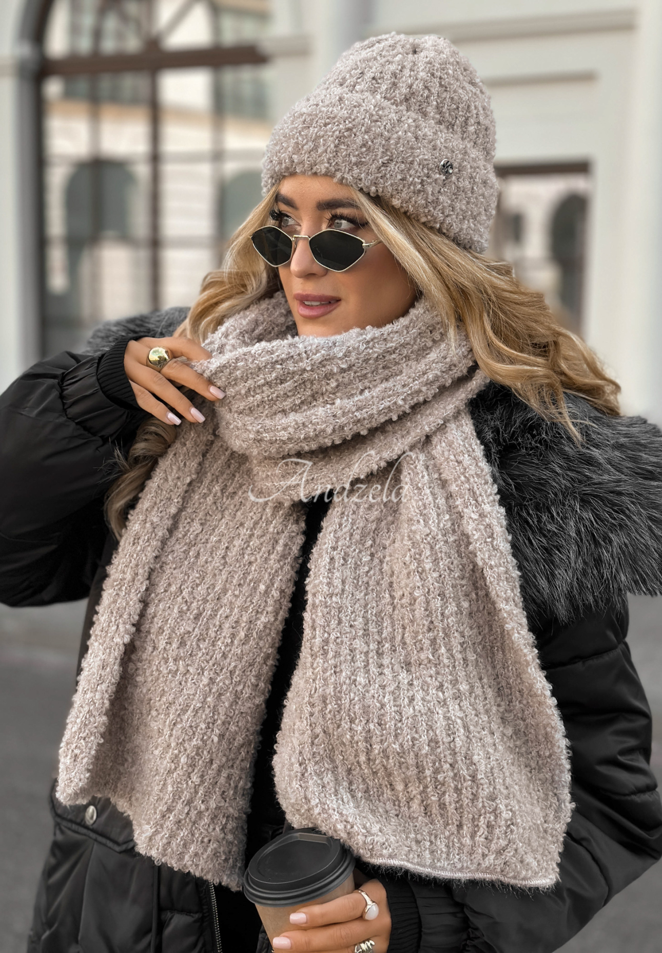 Szalik boucle Winter Everywhere beżowy
