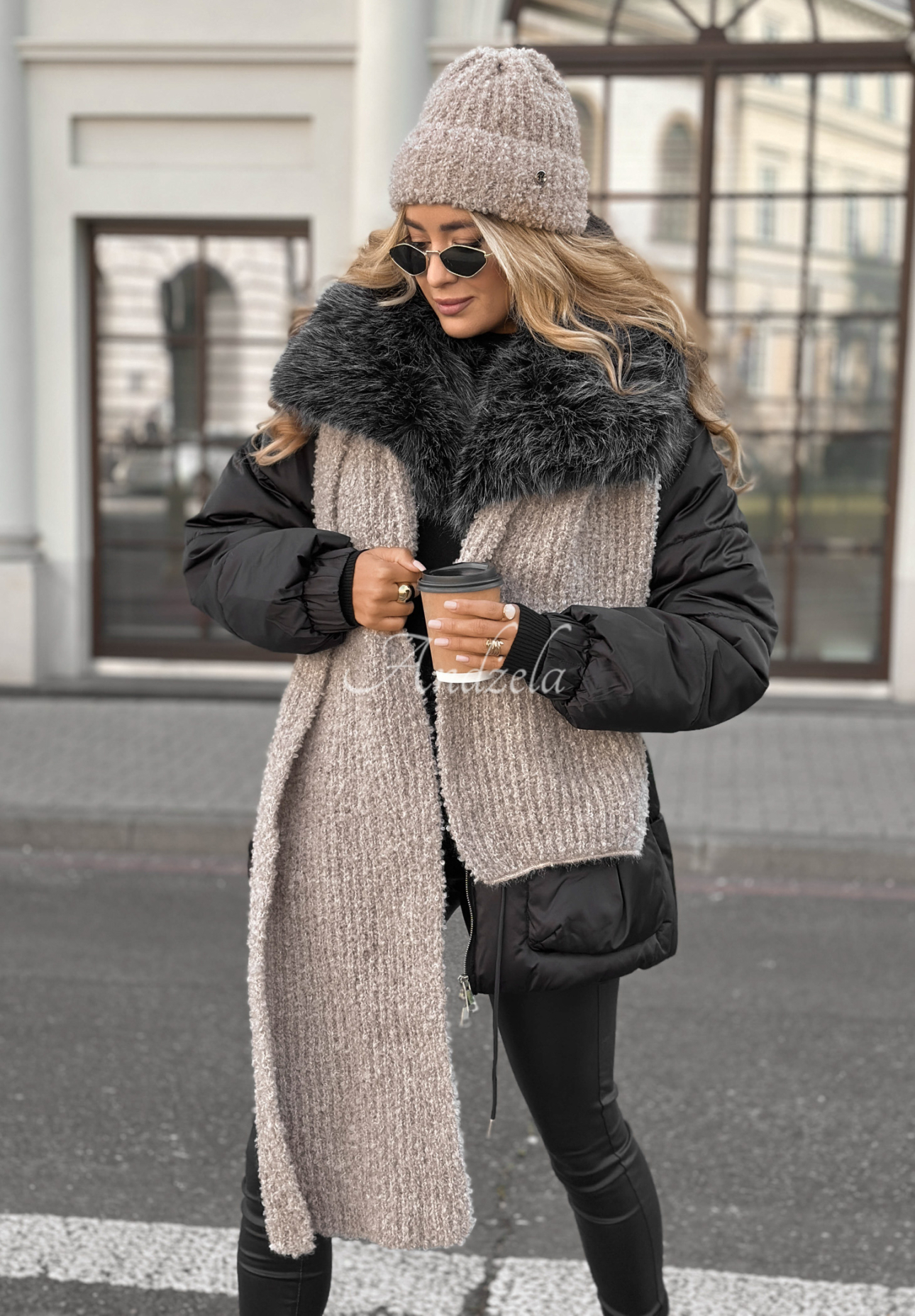 Szalik boucle Winter Everywhere beżowy