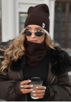 Prążkowana czapka Line czekoladowa