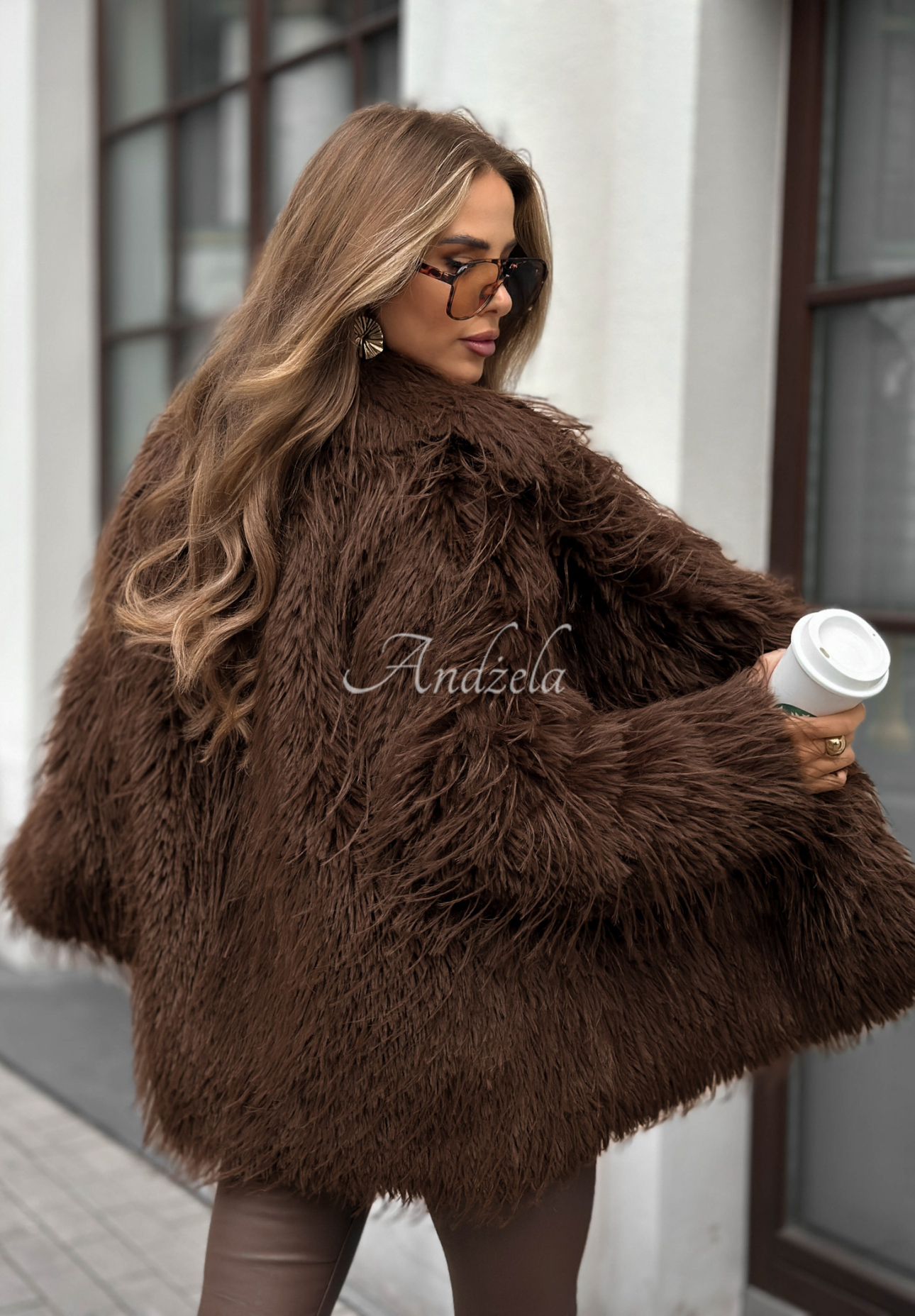 Krótki wełniany płaszcz futerko z angorą Show Me How czekoladowe