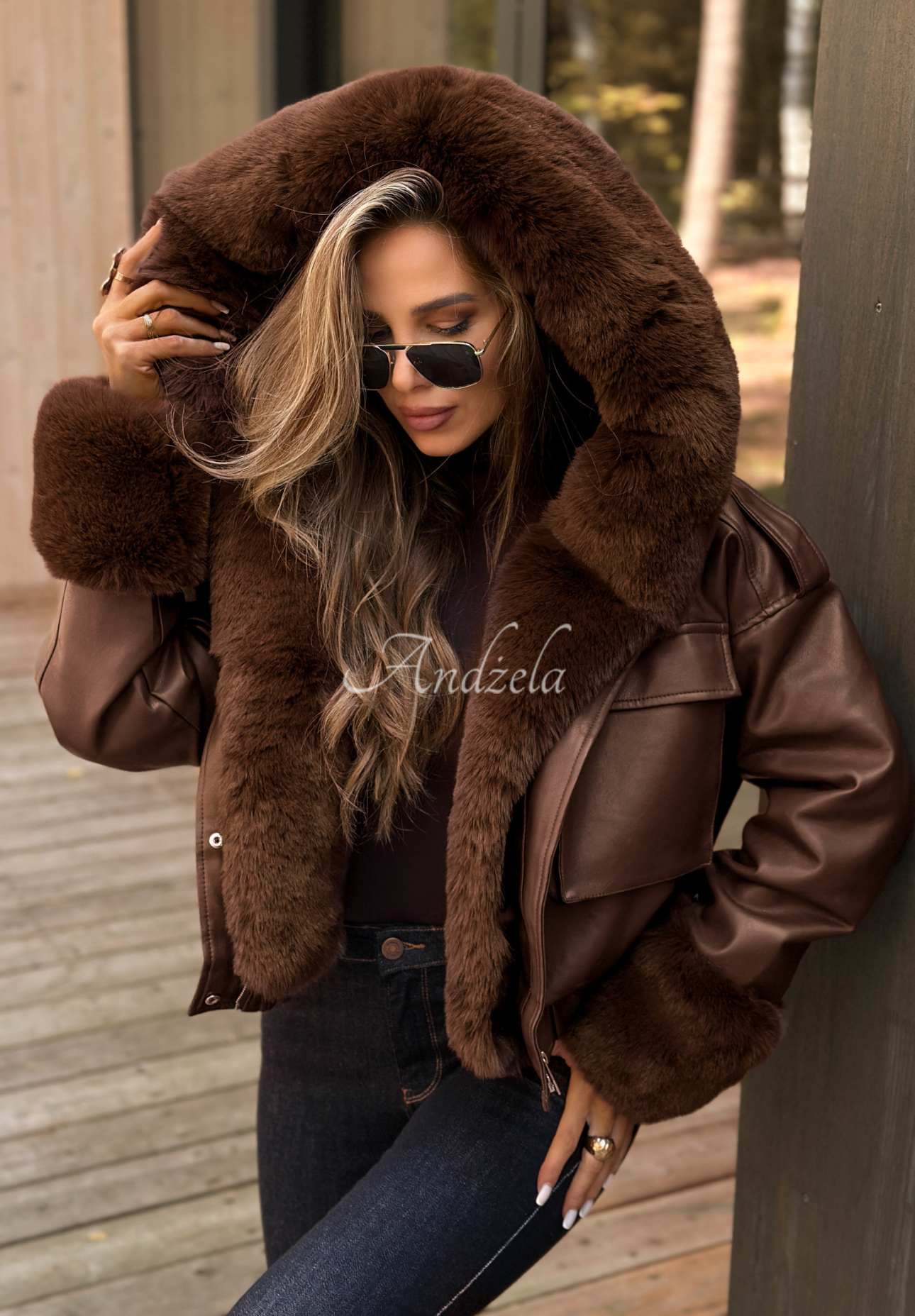 Feeling October chocolate short leather jacket with fur