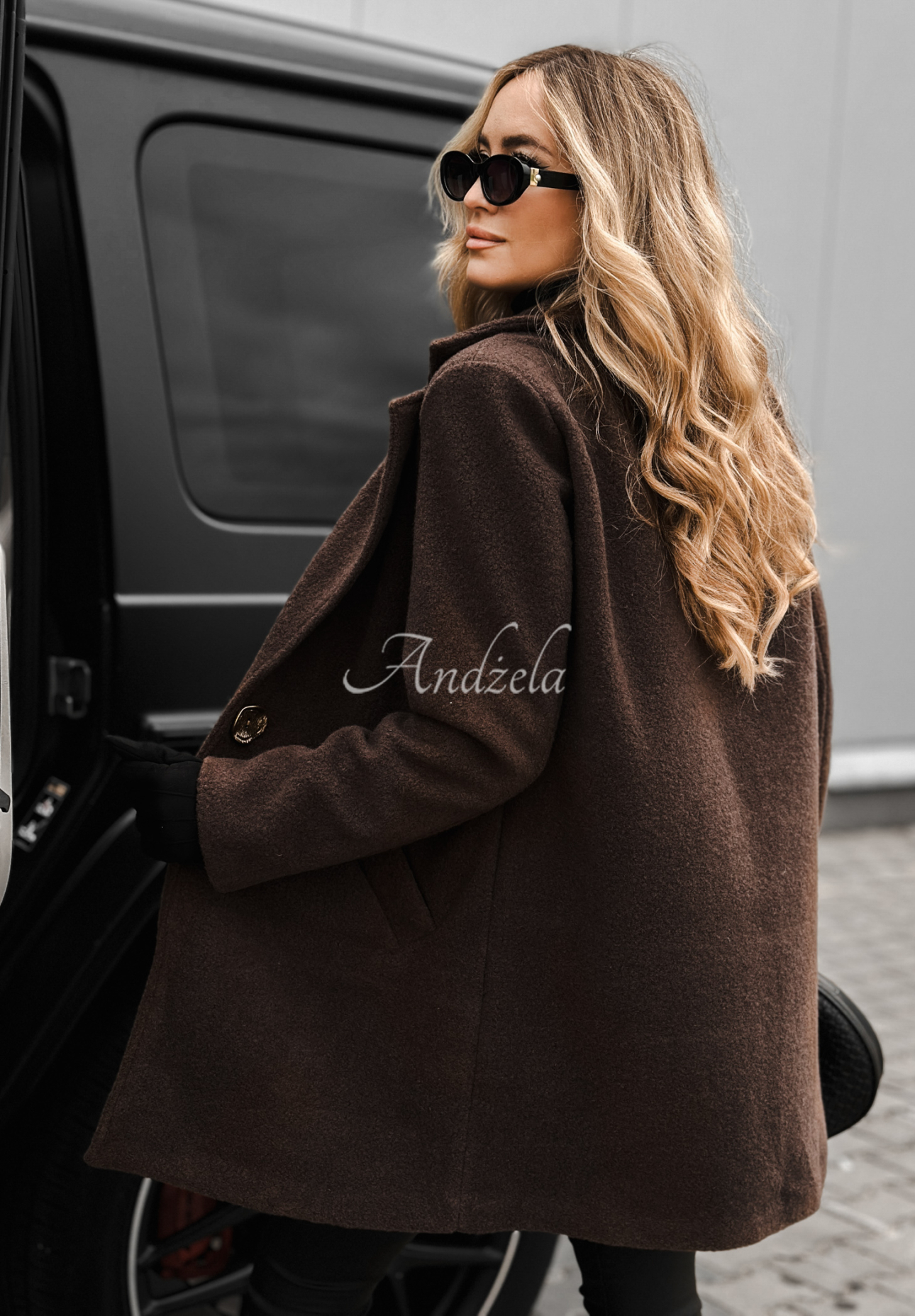 Time Alone coat chocolate