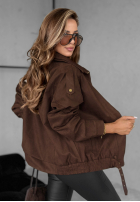 Krótka zamszowa kurtka z kołnierzem Feeling Cold czekoladowa