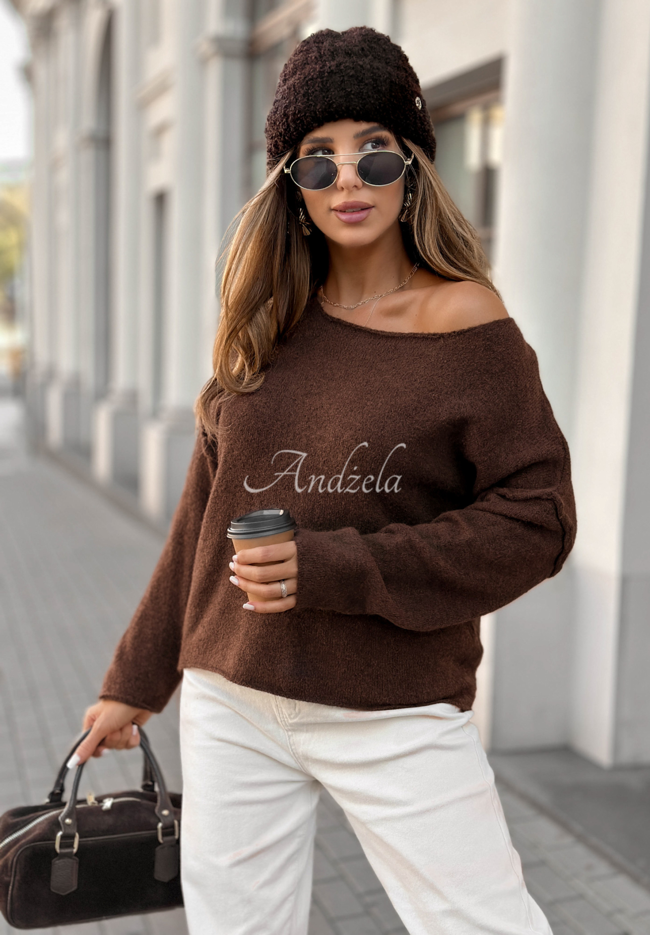 Sweter oversize Go Ask Her czekoladowy