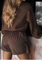 Sweter z golfem Hear My Words czekoladowa