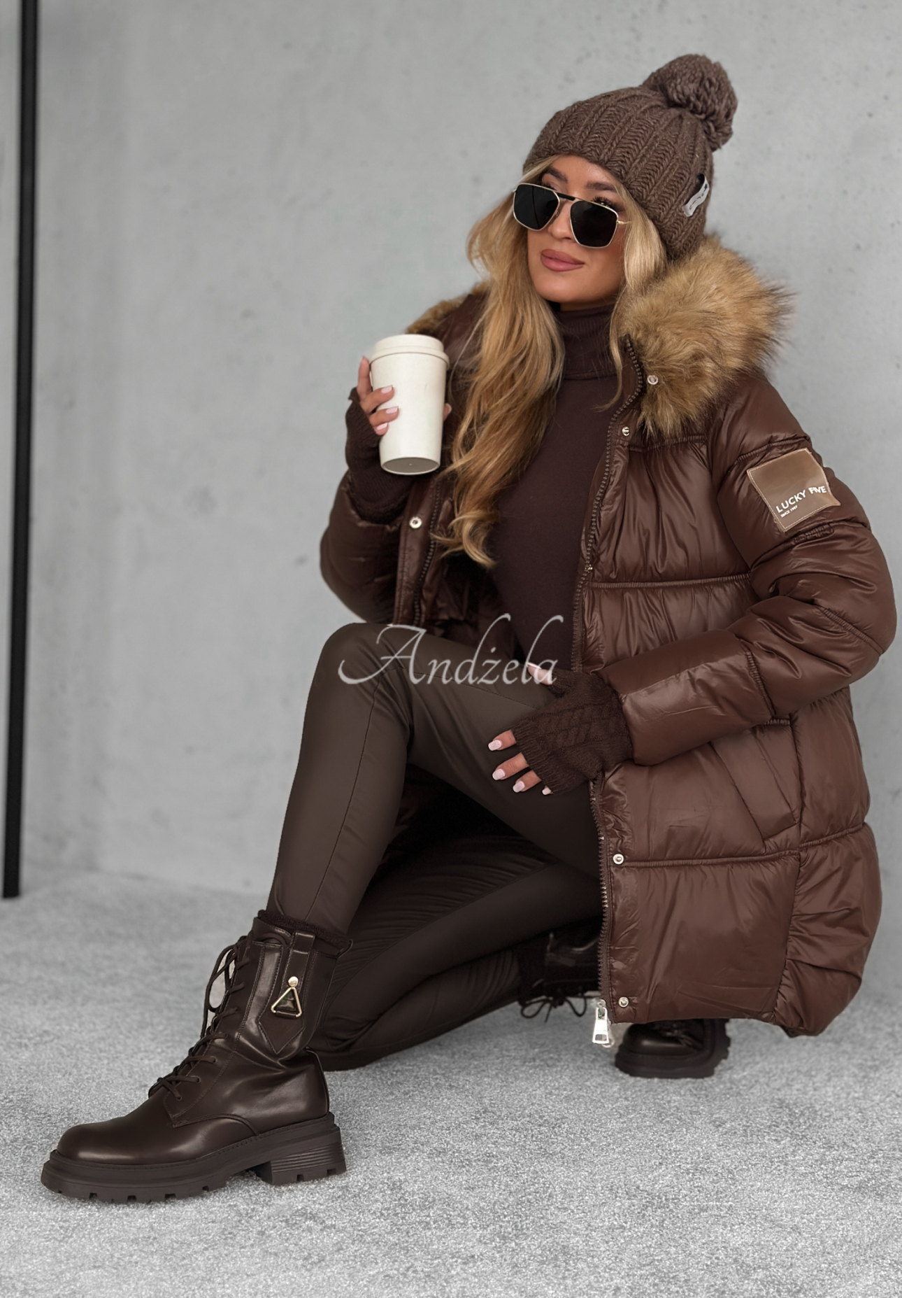 Pikowana kurtka z kapturem Lucky czekoladowa II