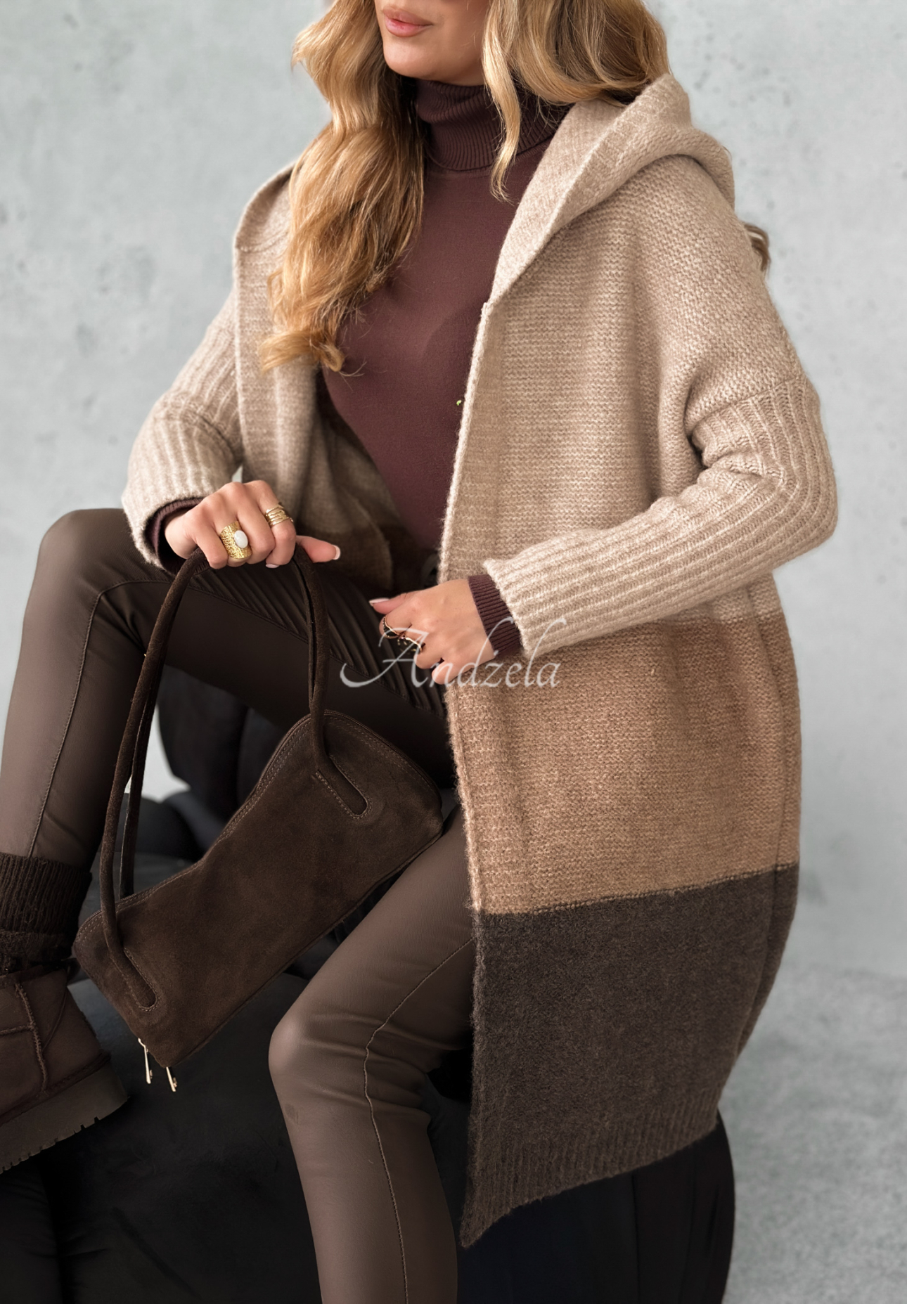 Długi kardigan z wełną Show Me More beżowy