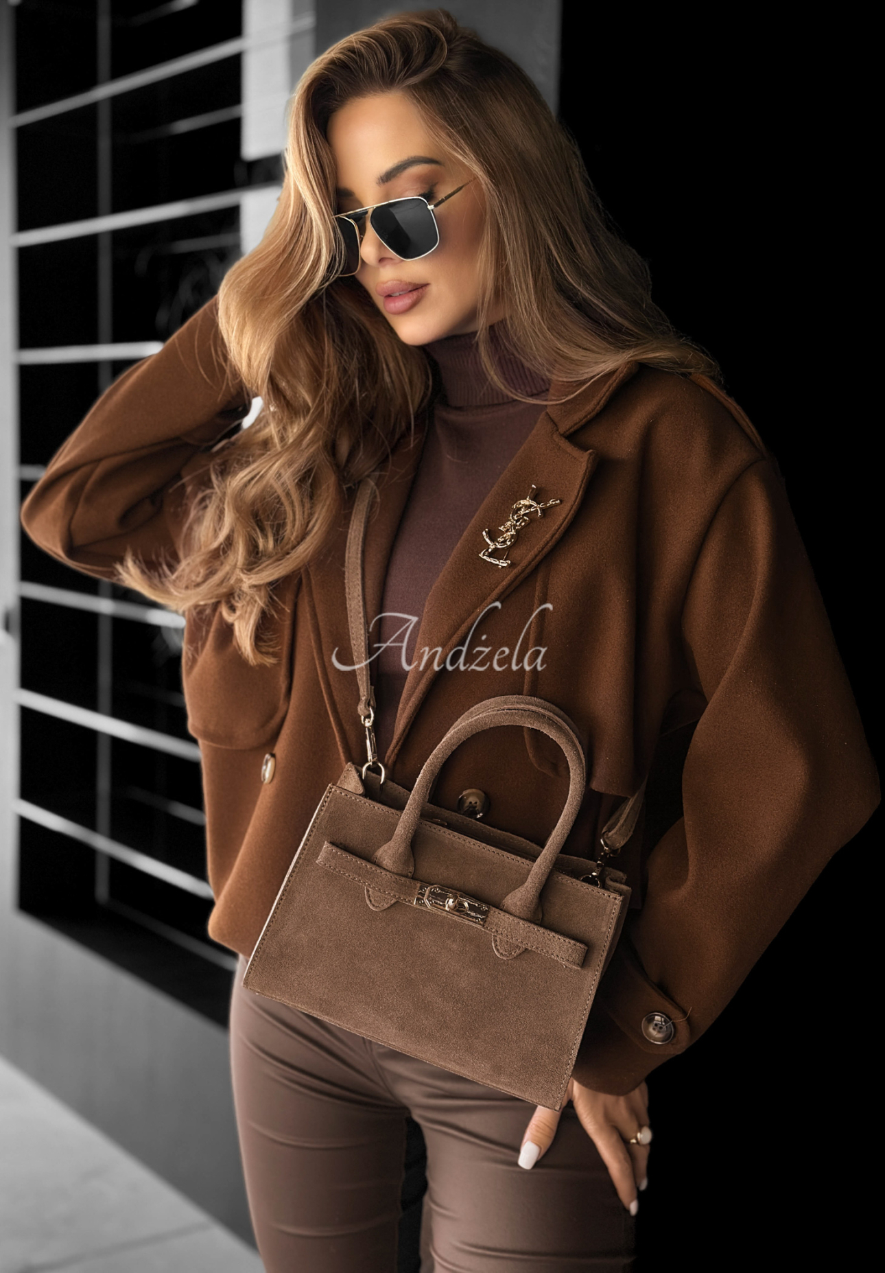 Zamszowa torebka kuferek Angelique mokka