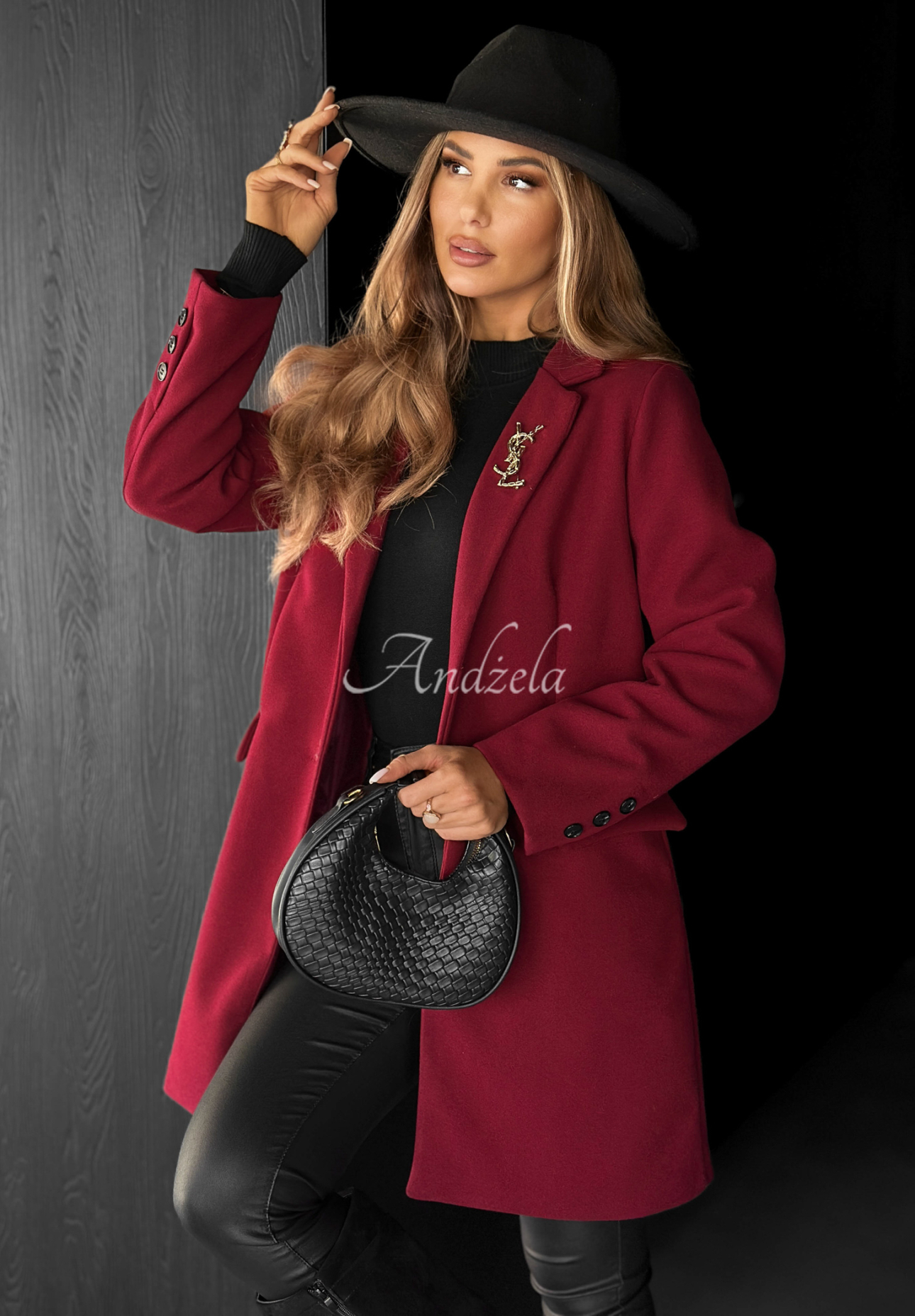 Krótki jednorzędowy płaszcz Alison burgundowy