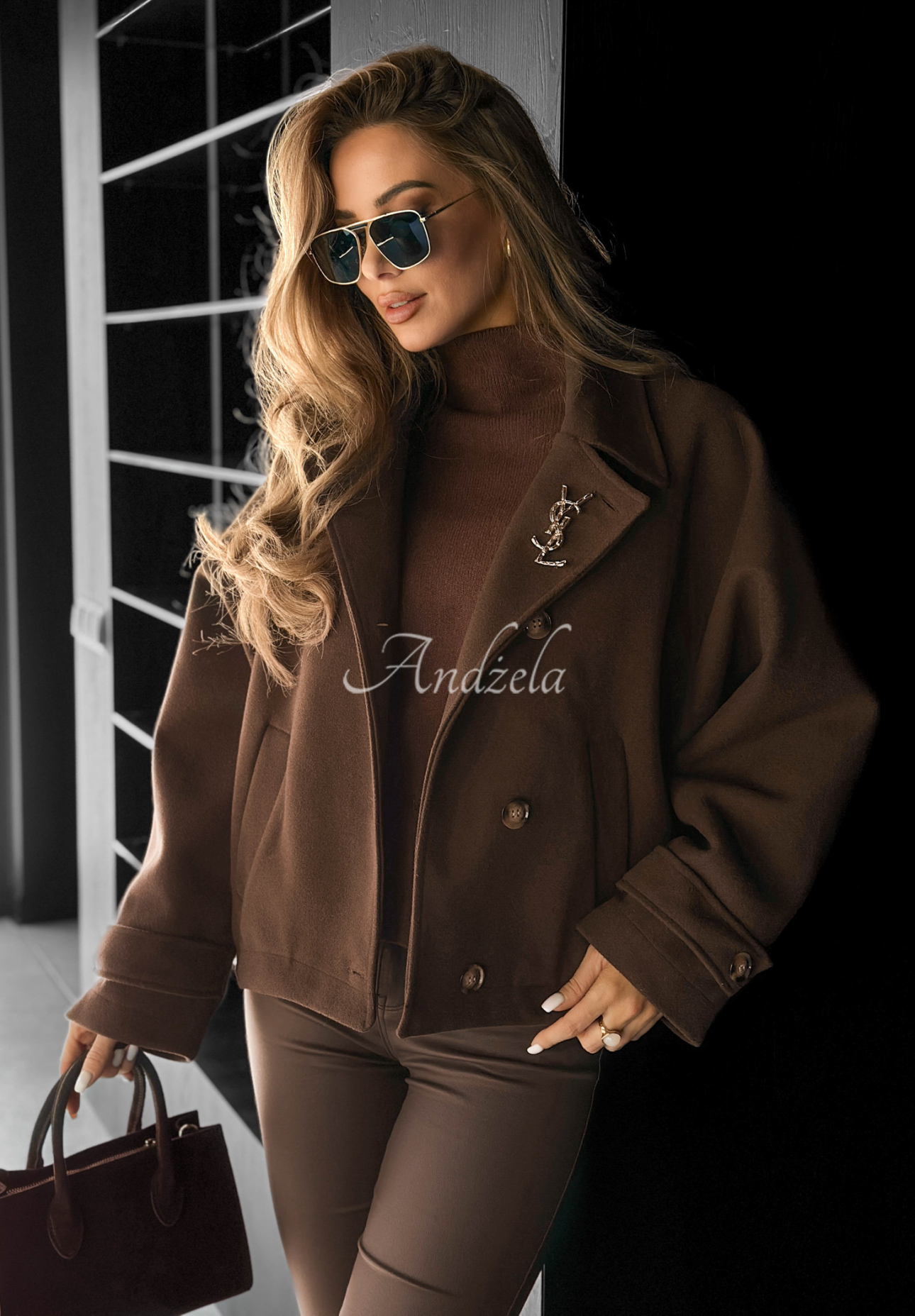 Short coat with collar Remember Us chocolate