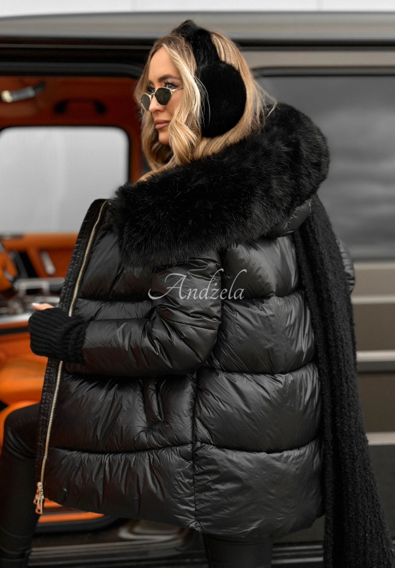 Quilted jacket with fur Something Like That black