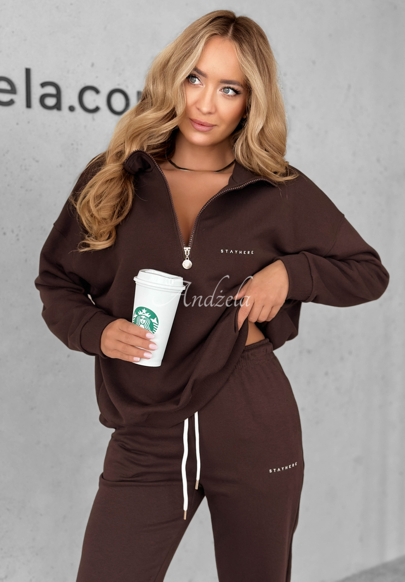 Pause Time sweatshirt and pants set chocolate