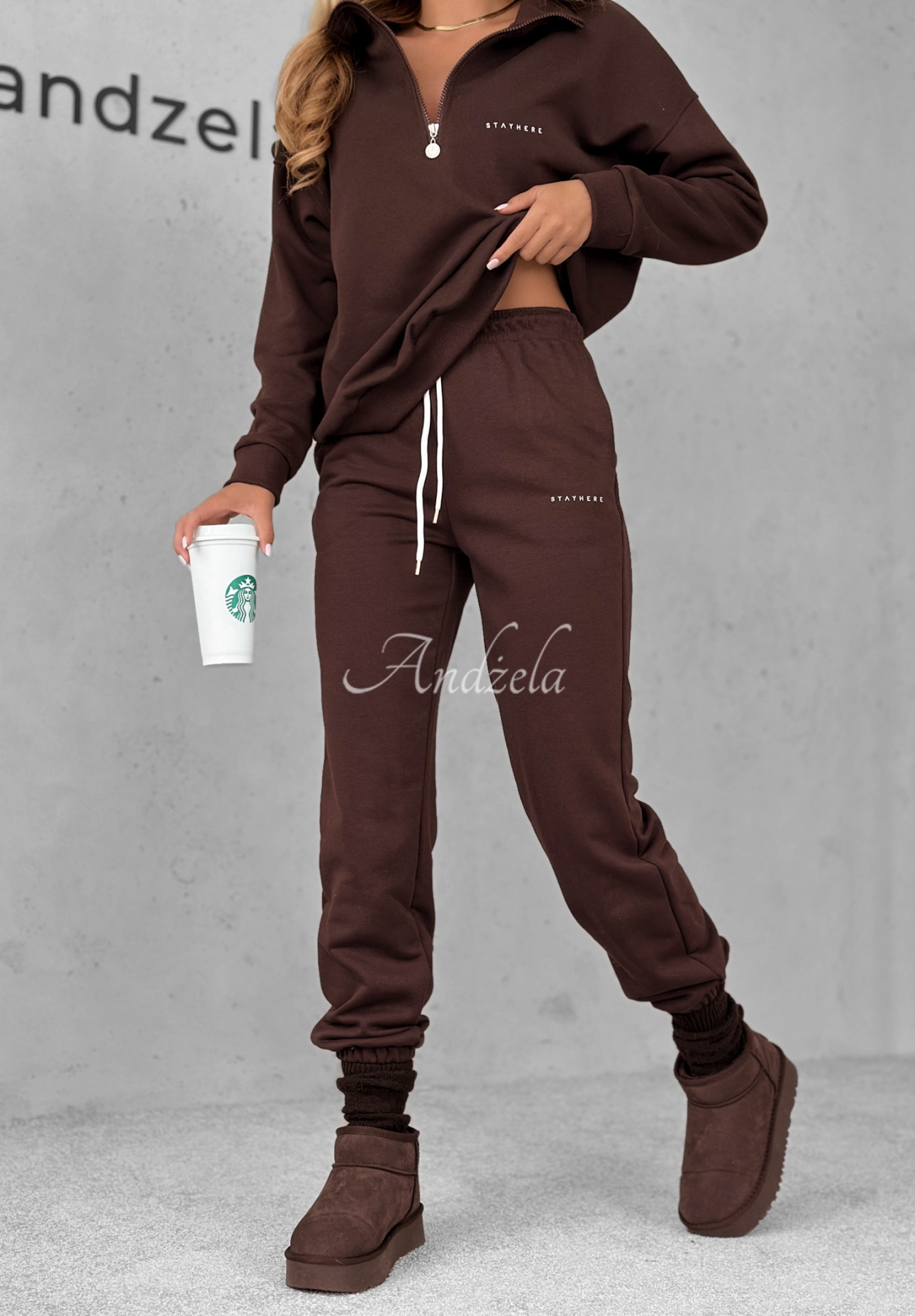 Pause Time sweatshirt and pants set chocolate