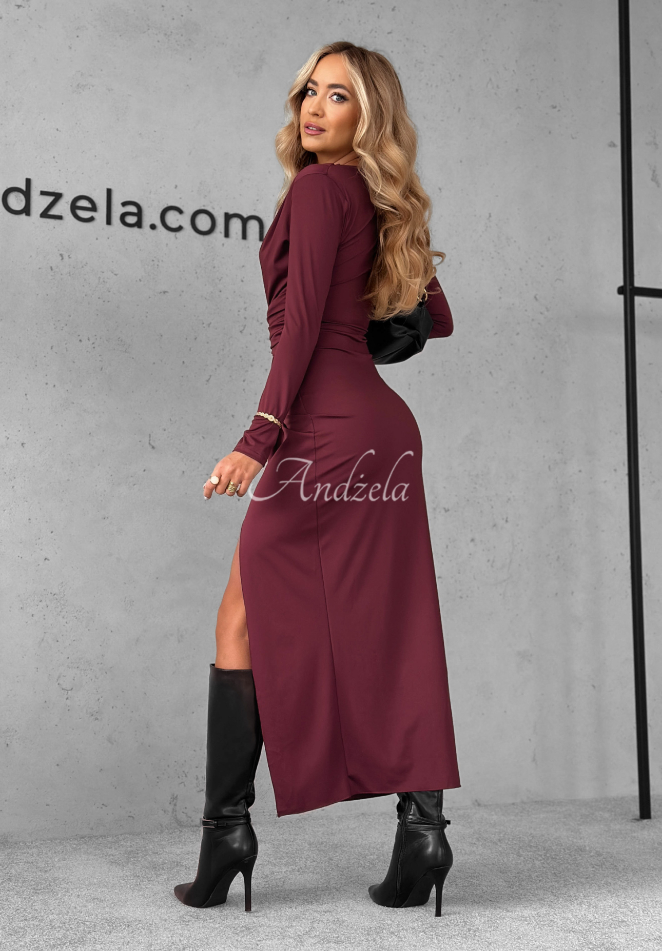Fitted dress with creases Every Dance Move burgundy