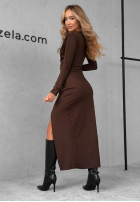 Dopasowana sukienka z marszczeniami Every Dance Move czekoladowa