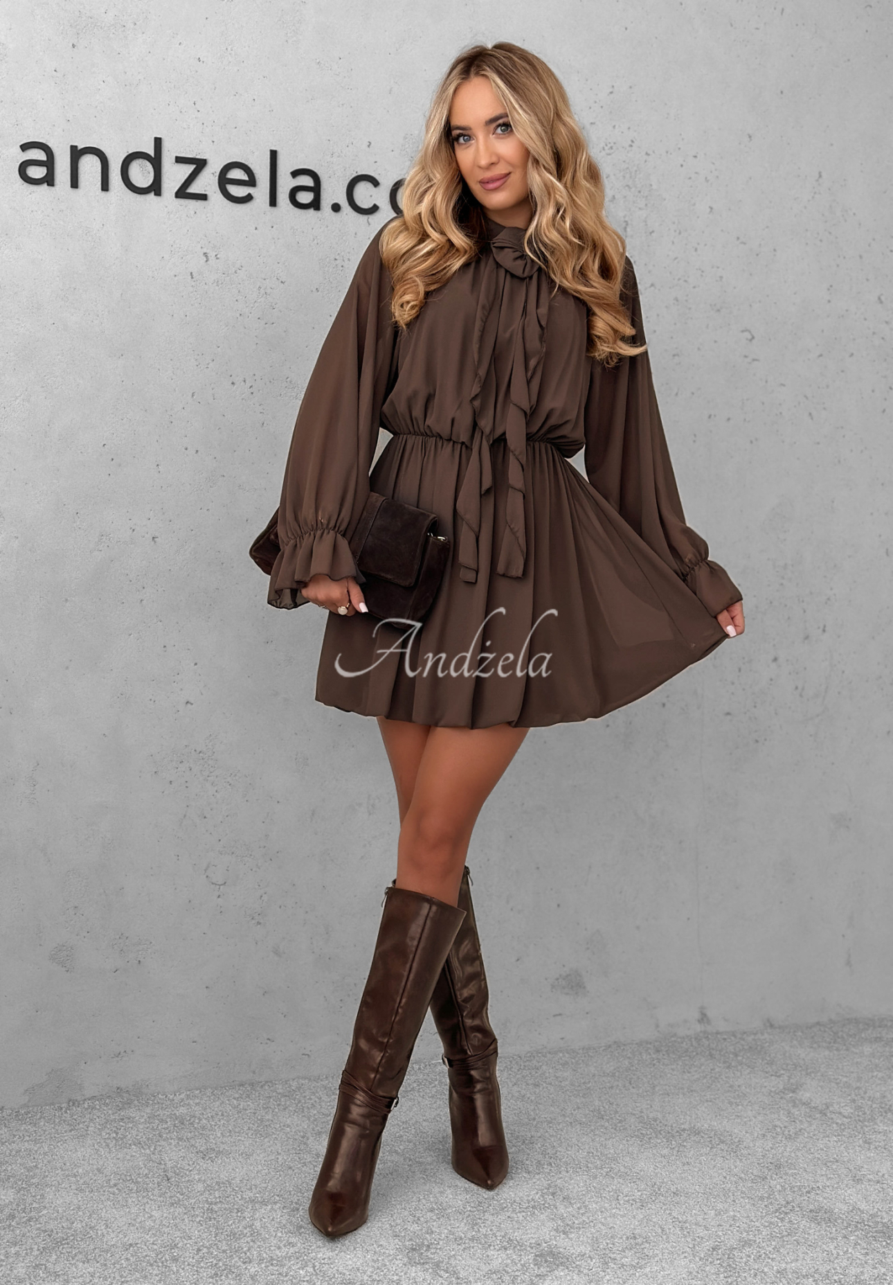 Mini dress with ruffles Not Just Dream chocolate