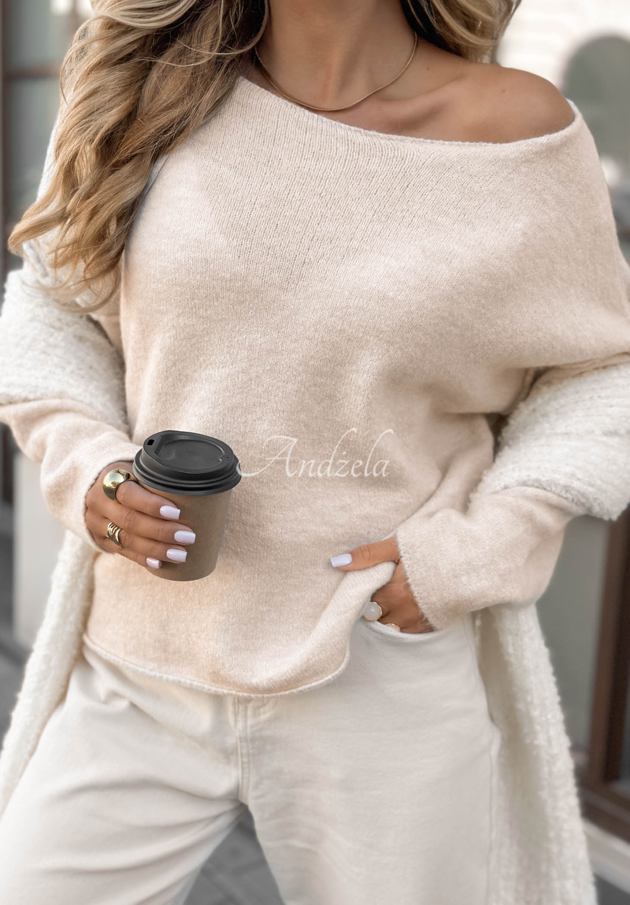 Sweter oversize Go Ask Her jasnobeżowy