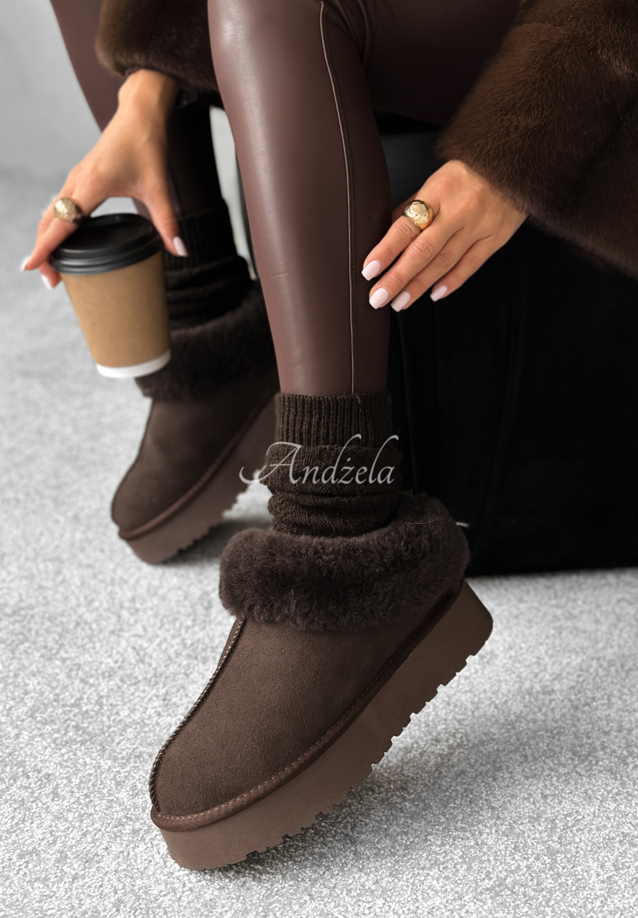 Suede clog boots with fur Golden Hour Walk chocolate