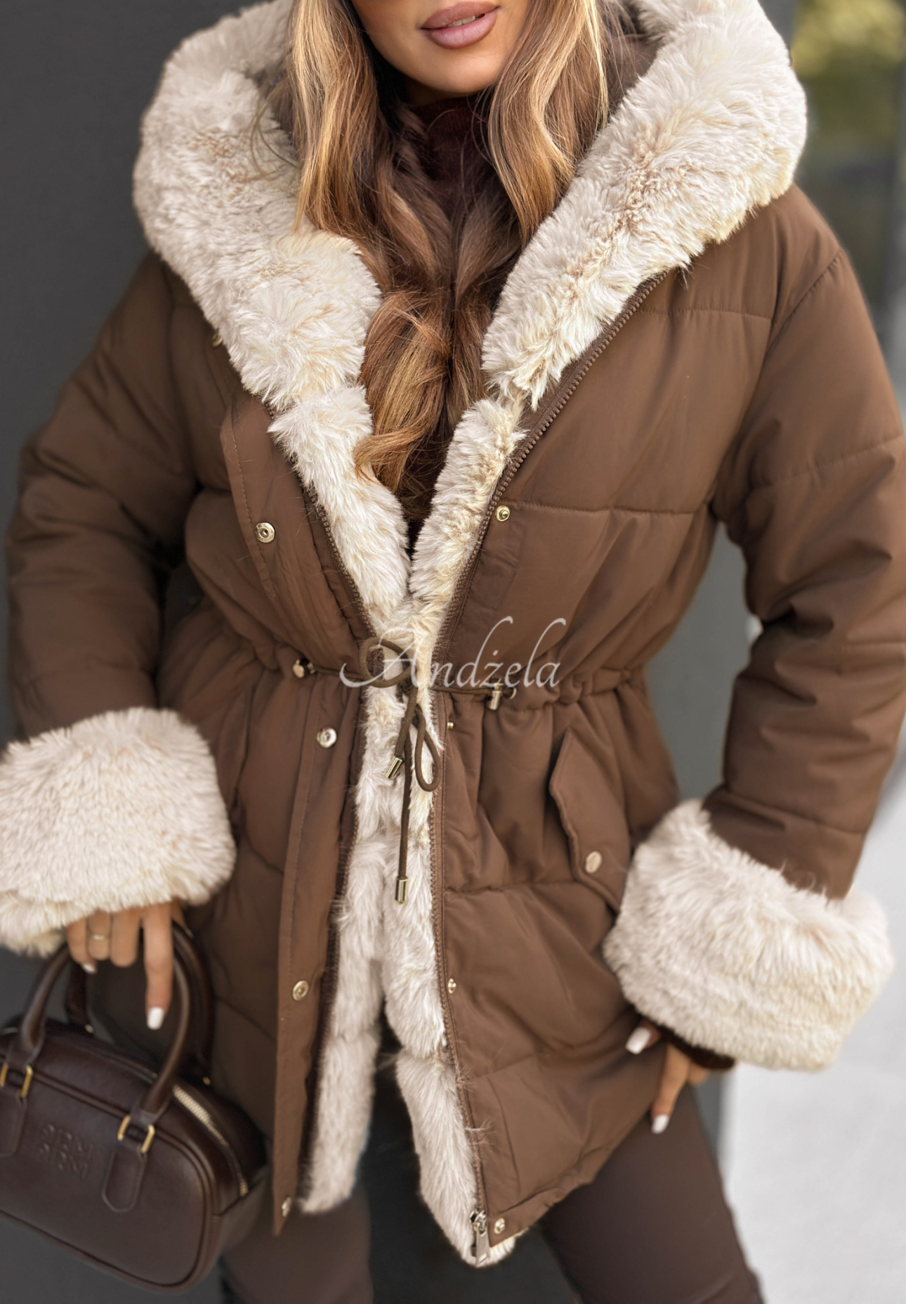 Kurtka z futerkiem Silence First czekoladowa