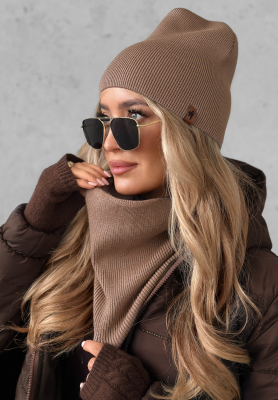 Enjoying Autumn chimney with viscose beige