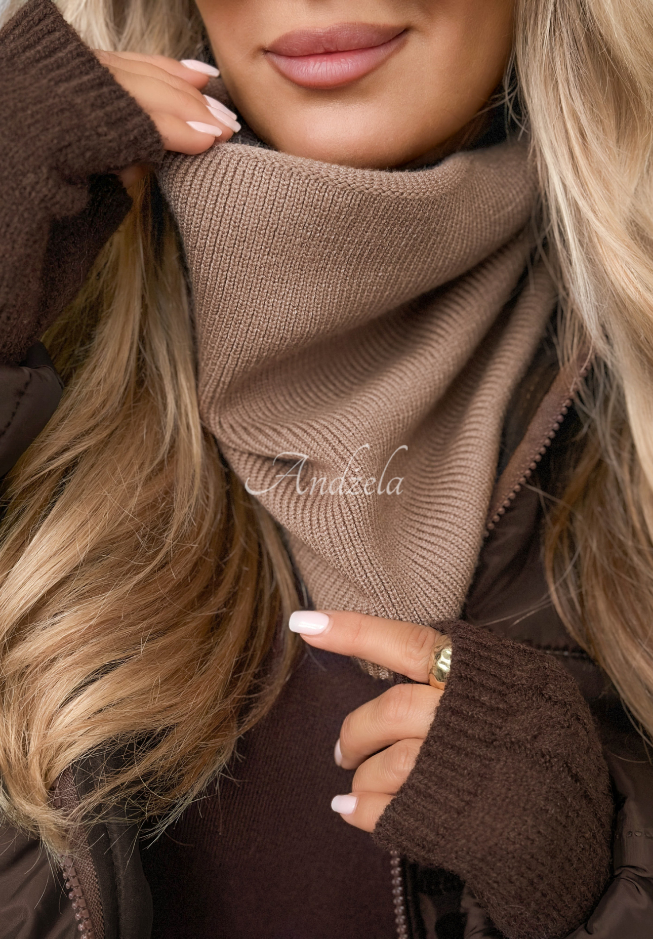 Enjoying Autumn chimney with viscose beige