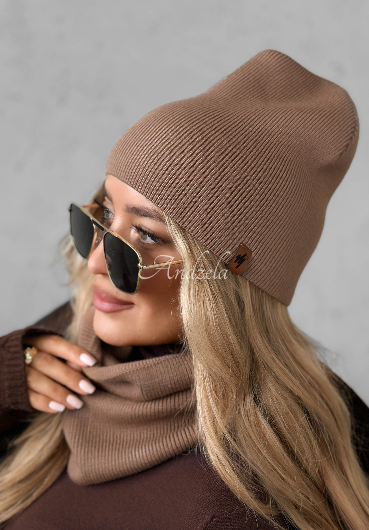 Enjoying Autumn chimney with viscose beige