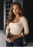 Bluzka z kwadratowym dekoltem Just Checking beżowa