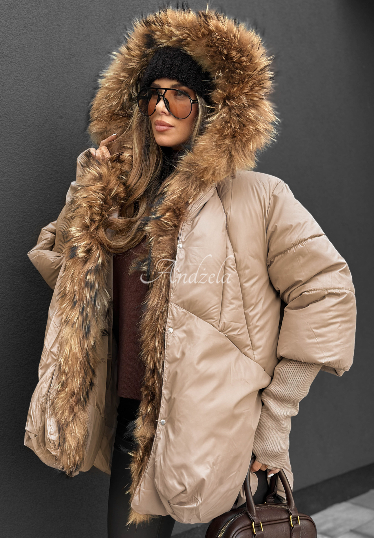 Pikowana kurtka z futerkiem Hello October beżowa