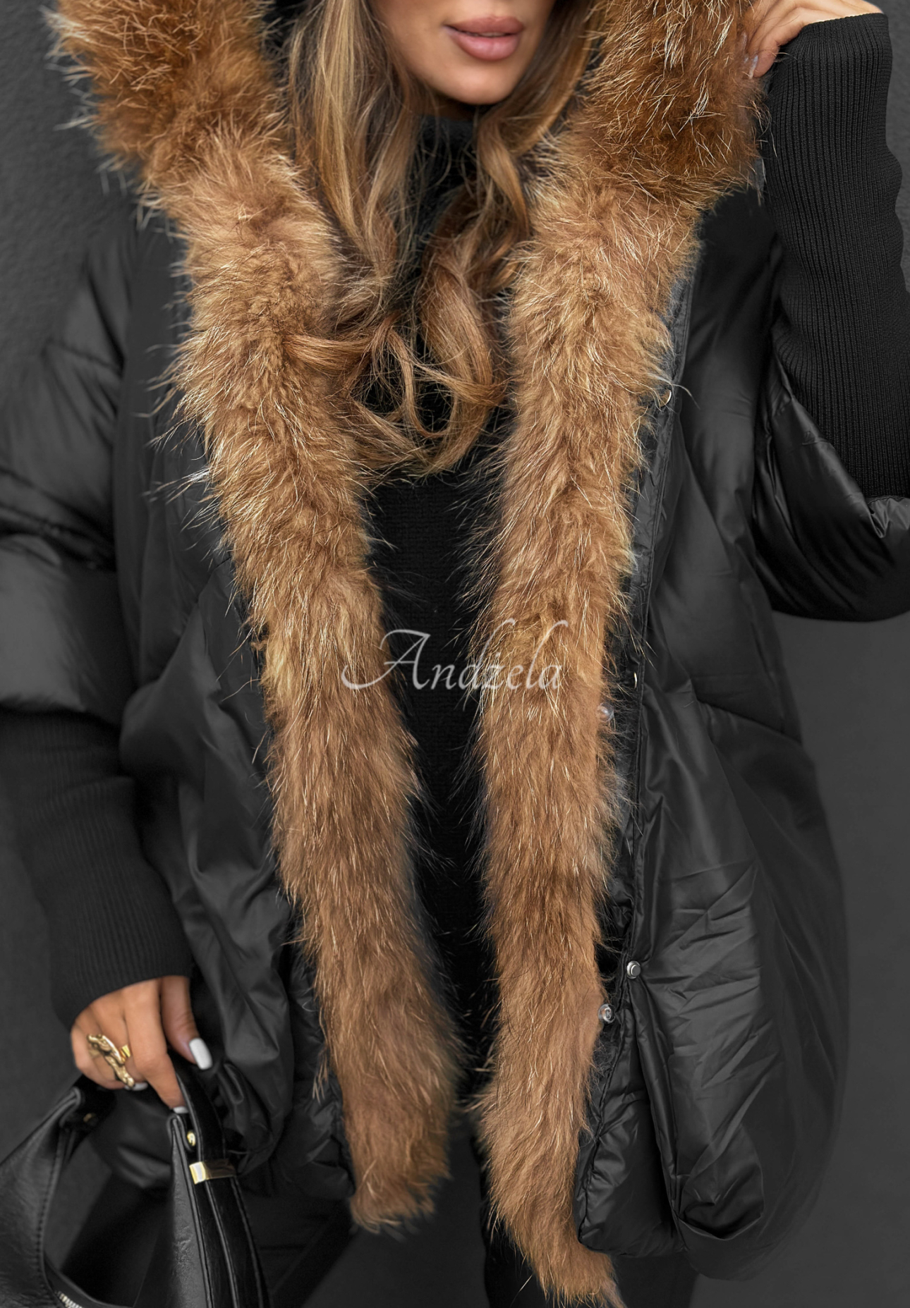 Quilted jacket with fur Hello October black