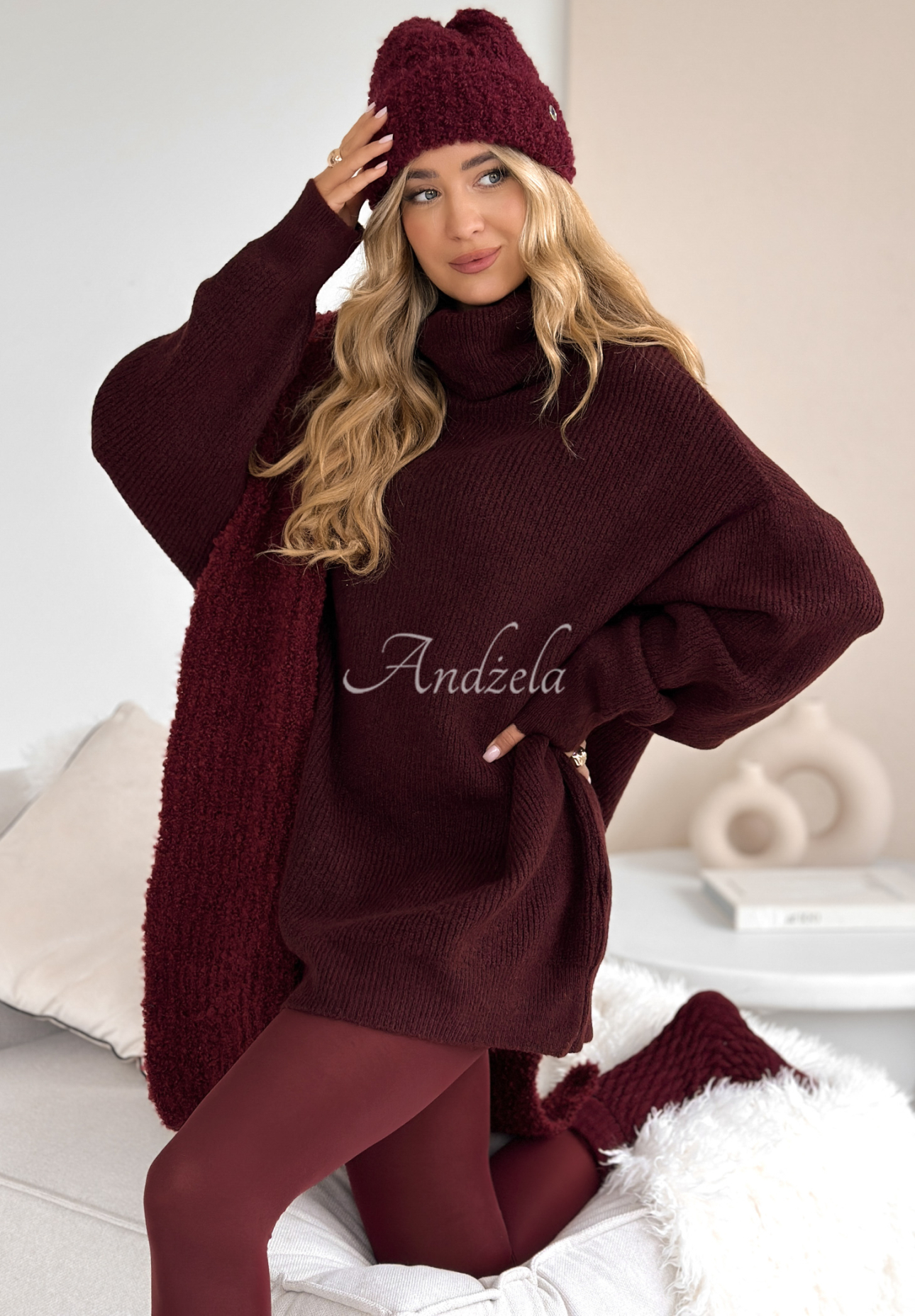 Sweter z golfem Mavi burgundowy