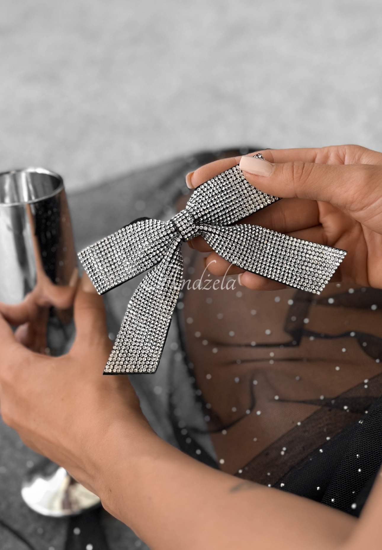 Spinka kokardka Partychic srebrna