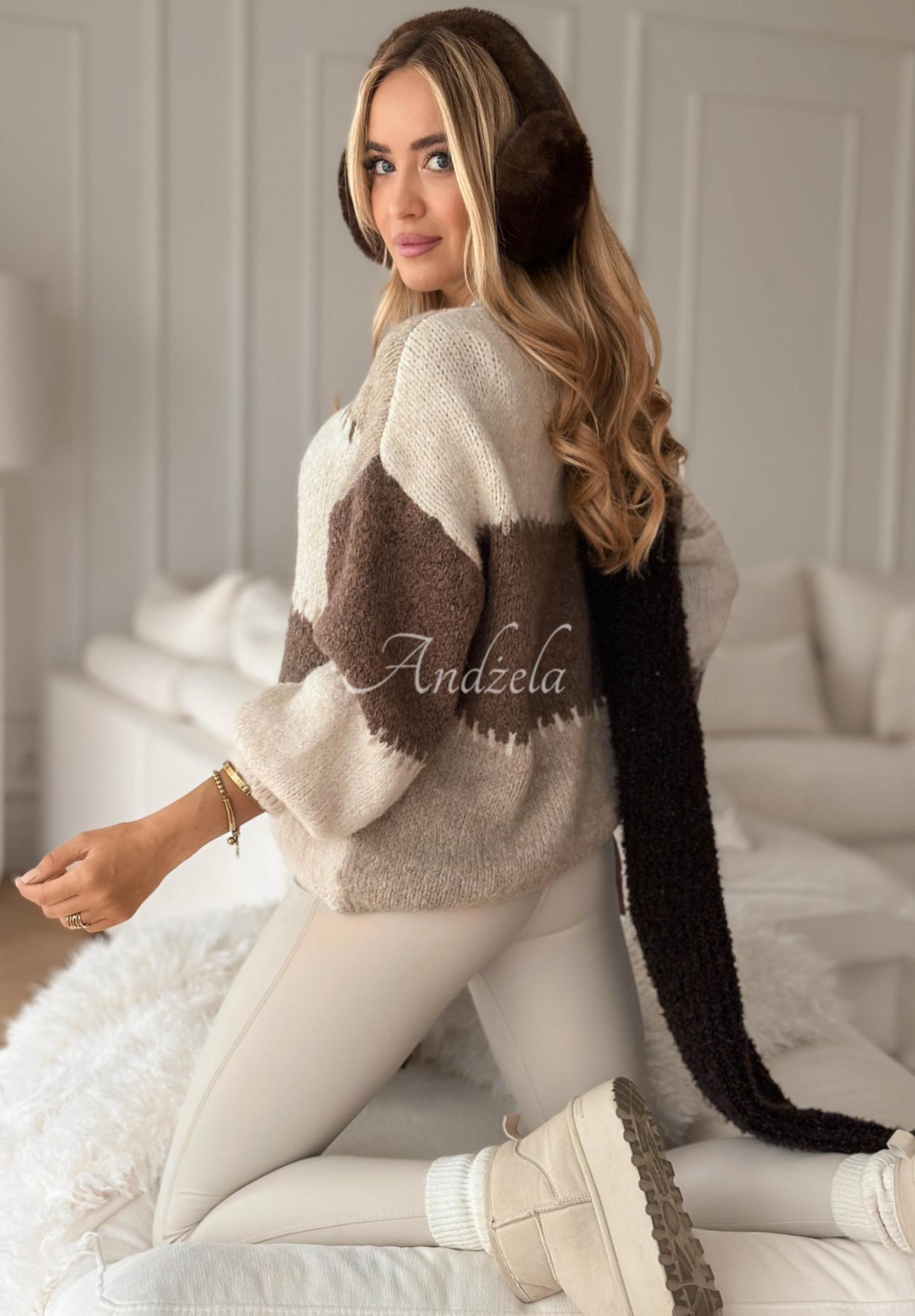 Sweater with wool and viscose By The Fire beige